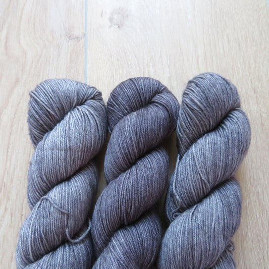 Stealing Thunder – Smooth Sock