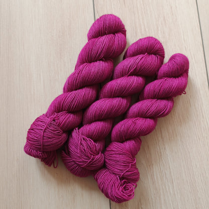 Fuchsia – Yak Sock
