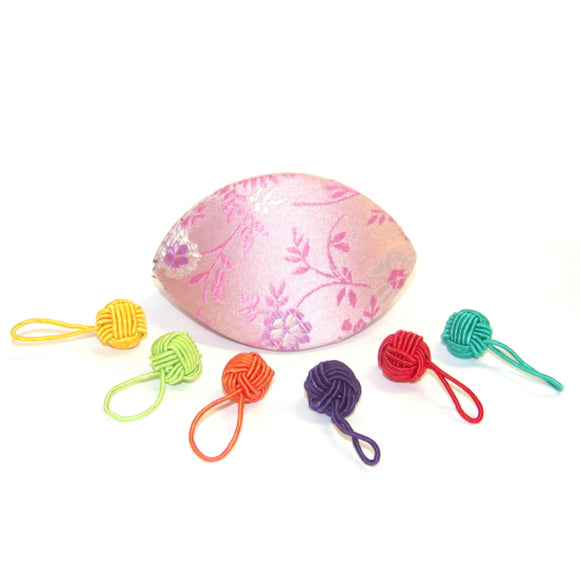 Hiyahiya Dumpling Case with Yarn Ball Stitch Markers