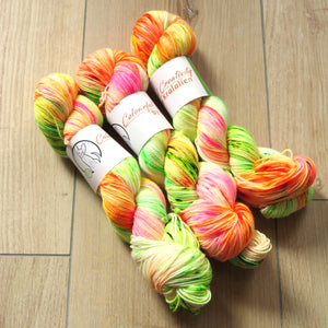 Brighten up your day – Smooth Sock