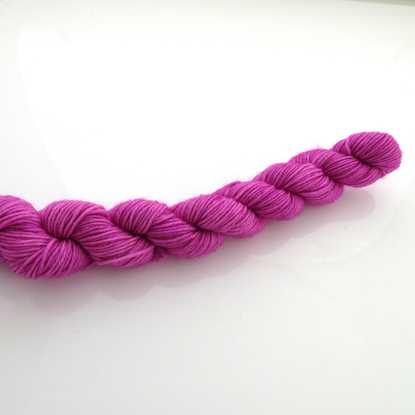 Cyclameno - Smooth Sock Kitten