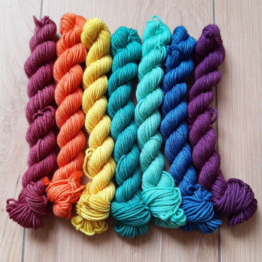 Rainbow but darker - Smooth DK Kitten Set