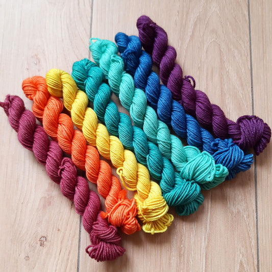 Rainbow but darker - Smooth DK Kitten Set