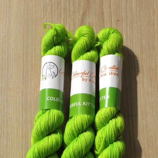 Glowstick - Smooth Sock Kitten