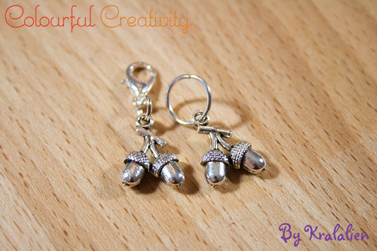 Stitch marker Acorns