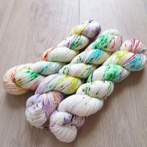 Quirky Rainbow – Smooth Sock