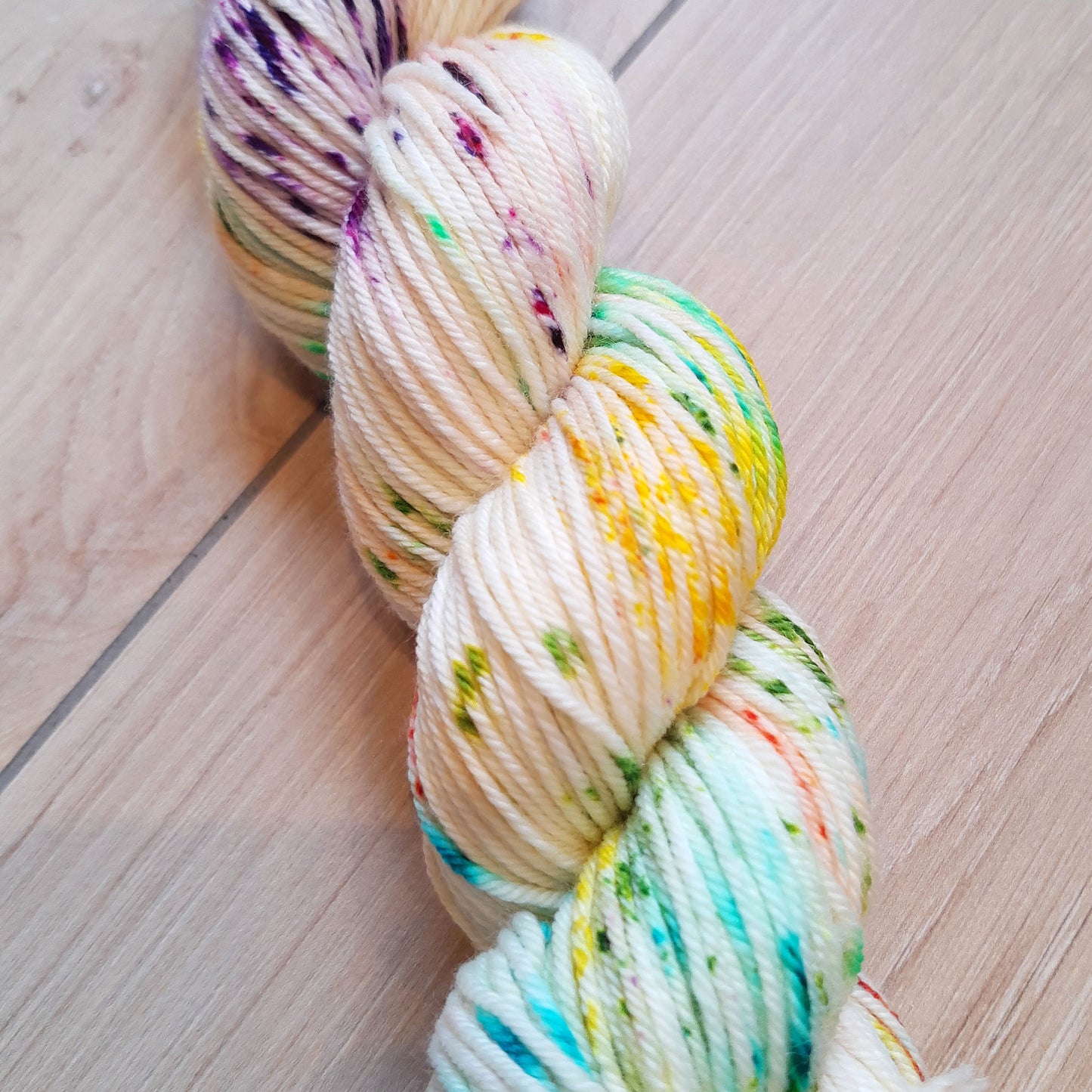 Quirky Rainbow – Smooth DK