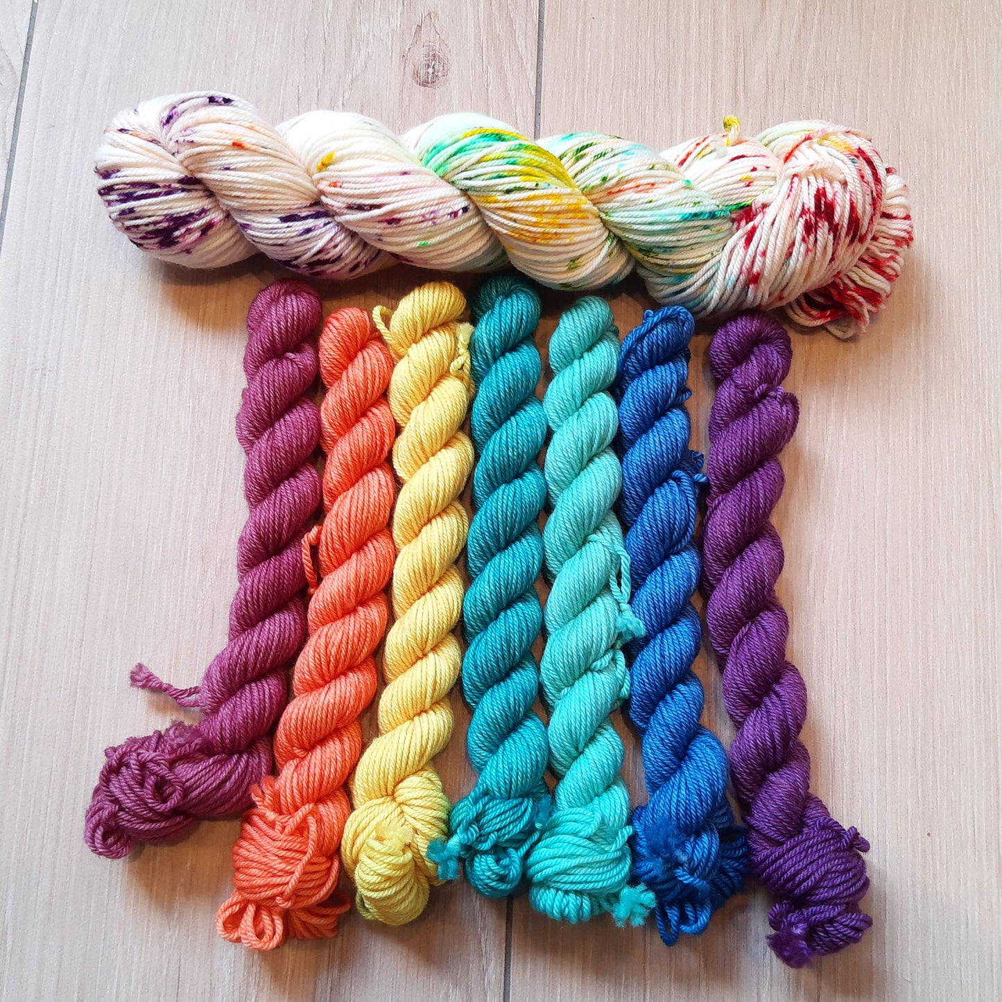 Quirky Rainbow – Smooth DK