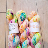 Razzle Dazzle – Colourful Smooth Sock